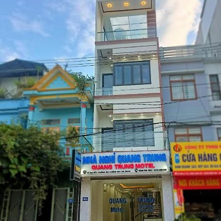 Nhà Nghỉ QUANG TRUNG Dong Van  Exterior foto