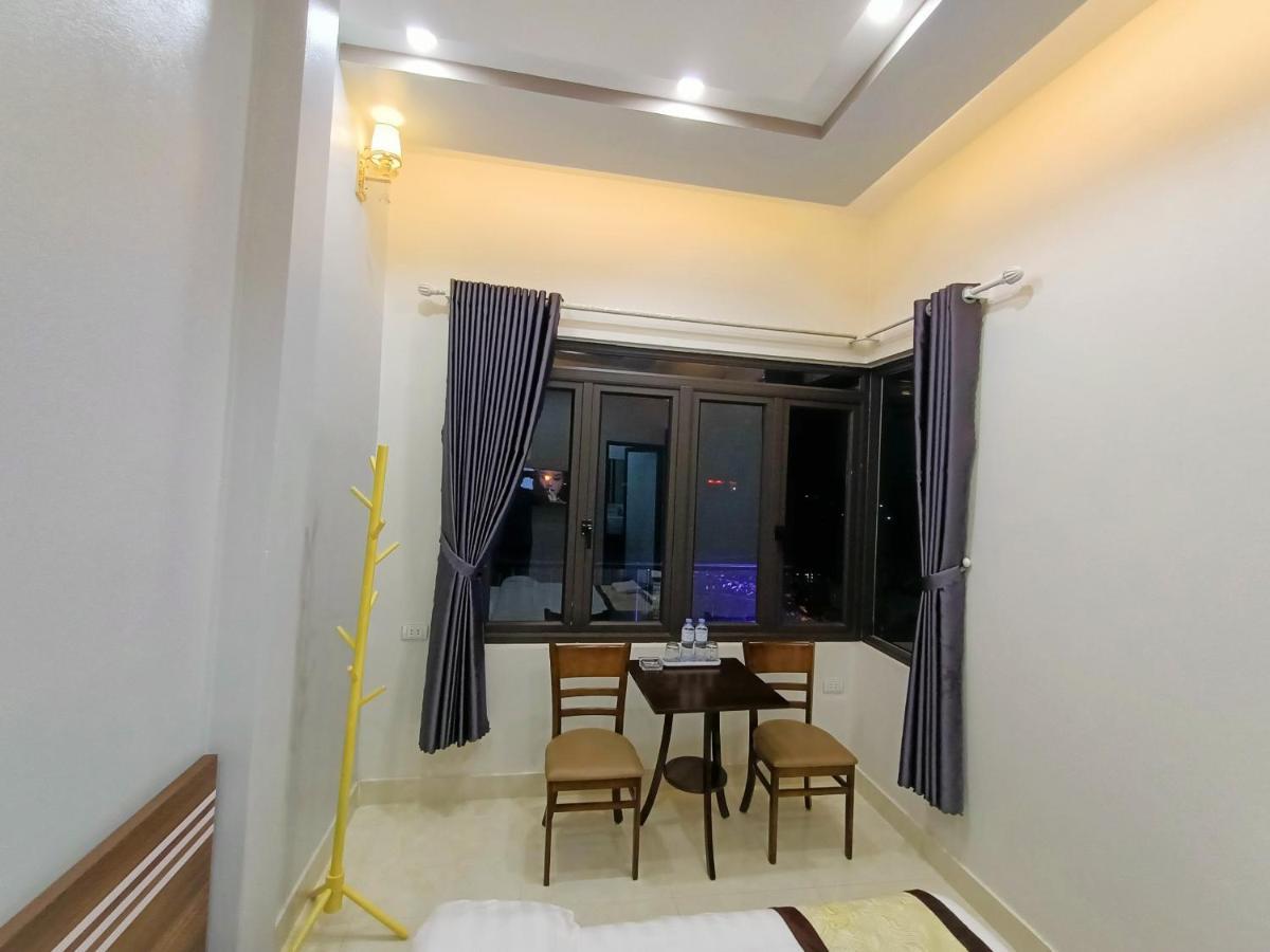 Nhà Nghỉ QUANG TRUNG Dong Van  Exterior foto