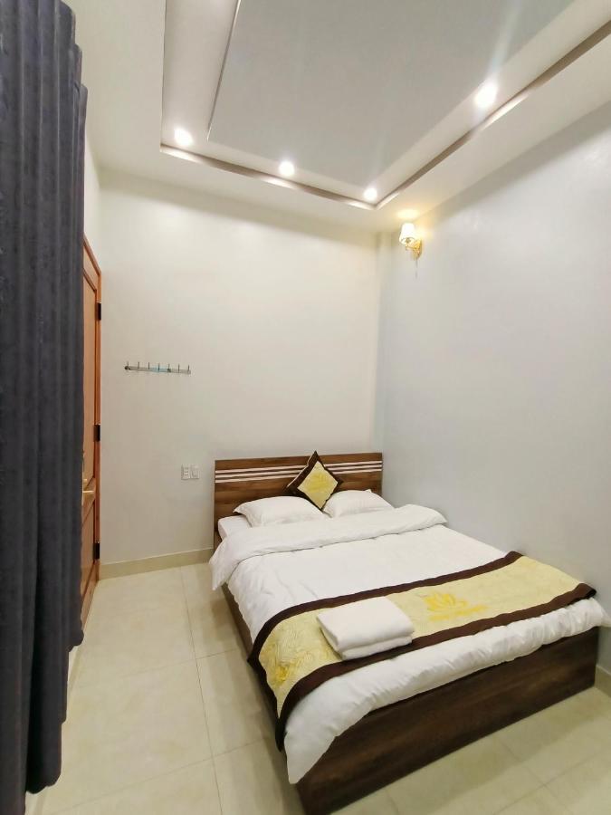 Nhà Nghỉ QUANG TRUNG Dong Van  Exterior foto