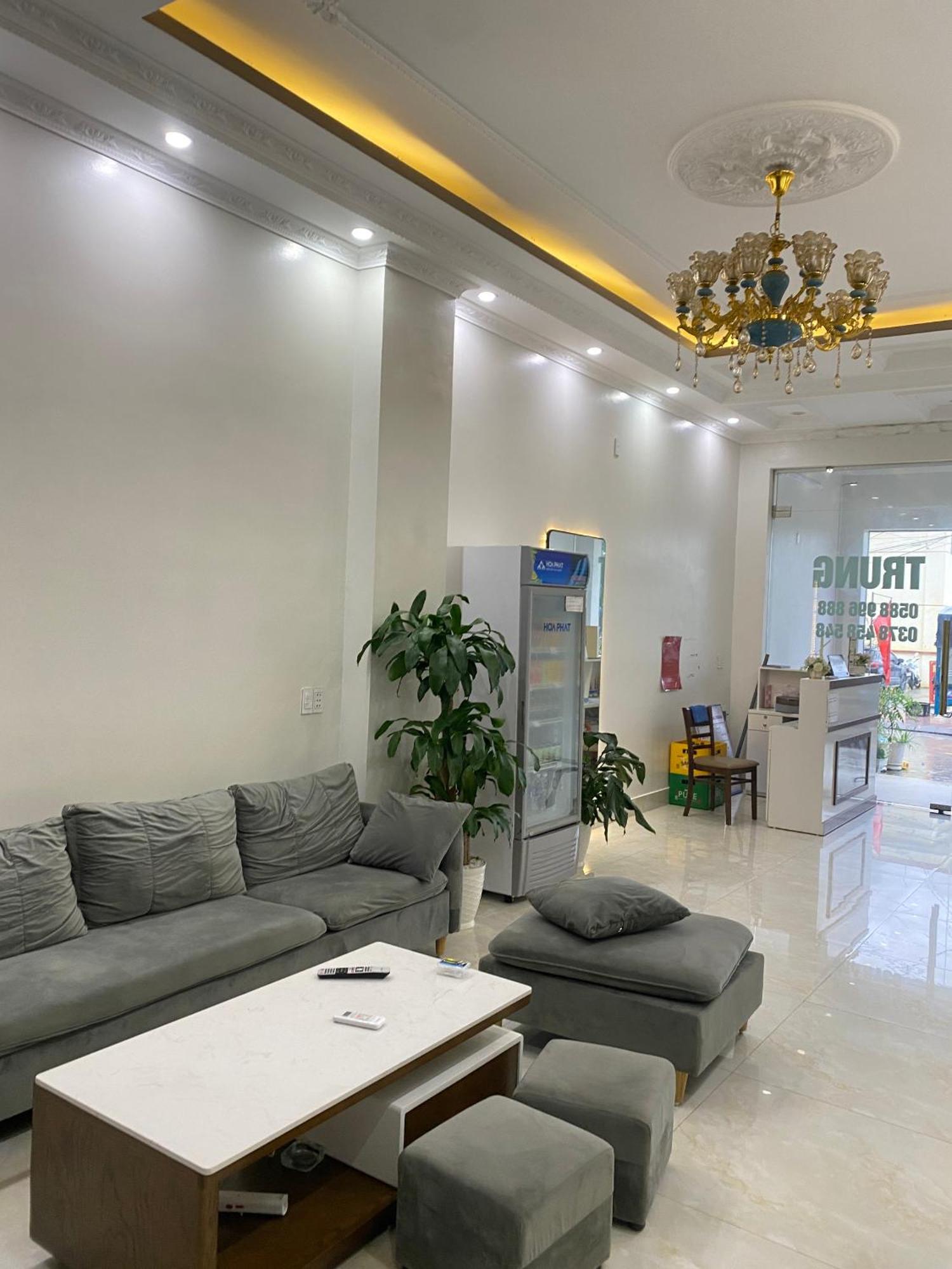 Nhà Nghỉ QUANG TRUNG Dong Van  Exterior foto